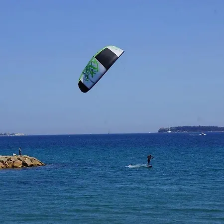 Islette Du Riou